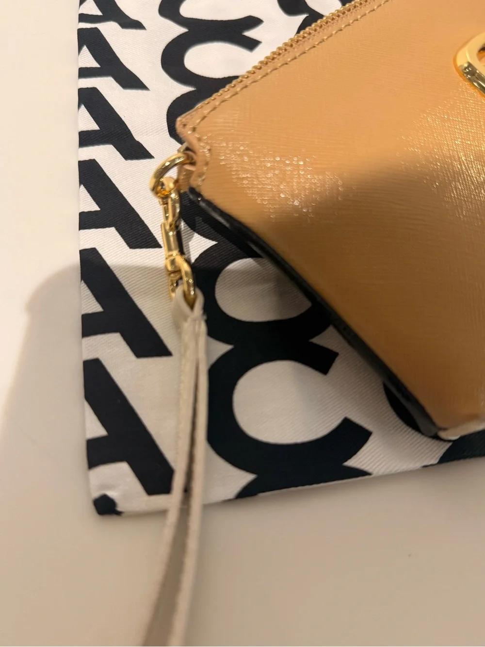 NWT Marc Jacobs j Marc wristlet - camel multi